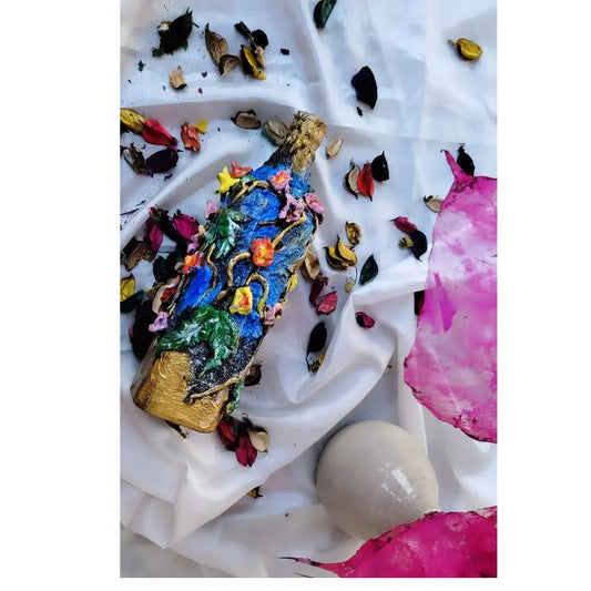Enchanted Garden Bloom Bottle Art – Handcrafted Decorative Floral Bottle 🌸🌿
