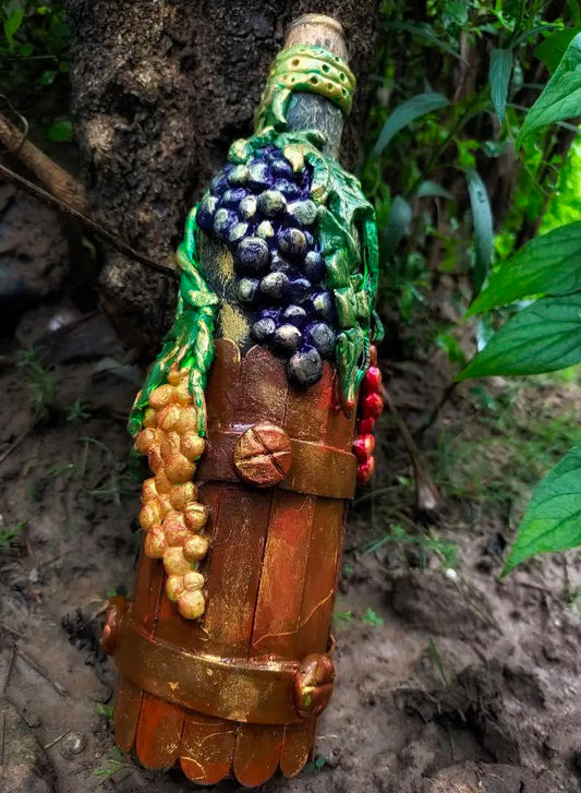 Vintage Grape Harvest Bottle Art – Handcrafted Decorative Wine Bottle