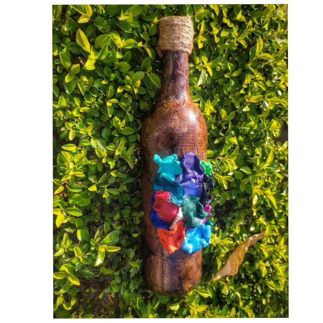 Colorfold Whimsy” – Handcrafted Decorative Bottle Art 🎨🍷